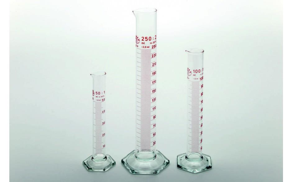 Messzylinder aus Glas, hohe Form